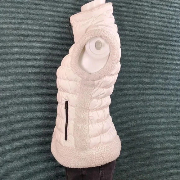 Calvin Klein Performance Sherpa Puffer Vest - Picture 5 of 17